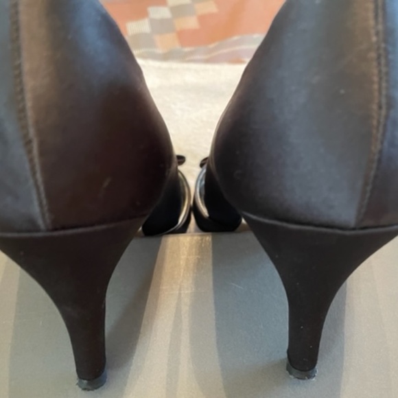 Kenneth Cole Reaction Satin Dress heels Black Size 8 M - Picture 3 of 4